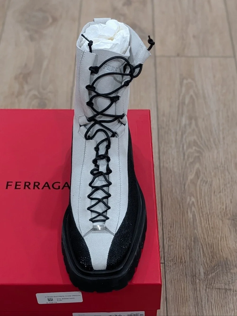 $1450 Mens Salvatore Ferragamo 